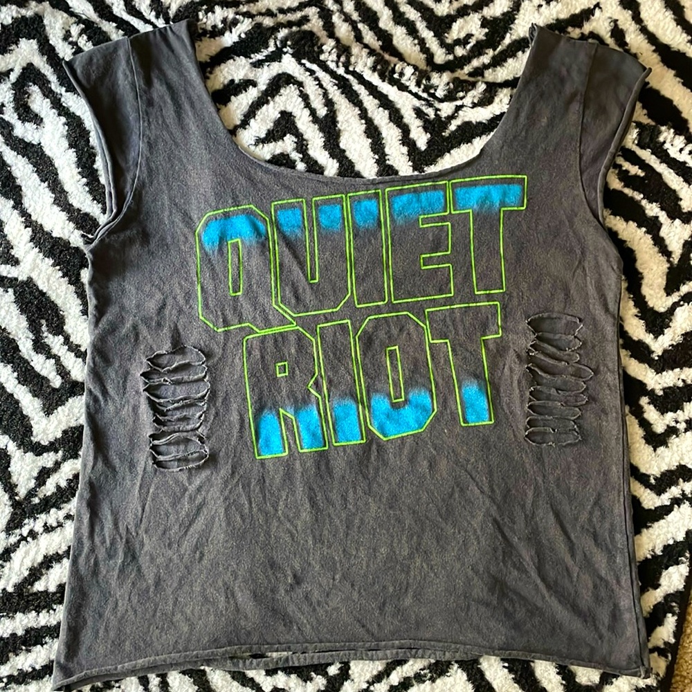 Quiet Riot Custom Cut Band T-Shirt. Size Small. 80’s Hair Metal. Glam Rock.